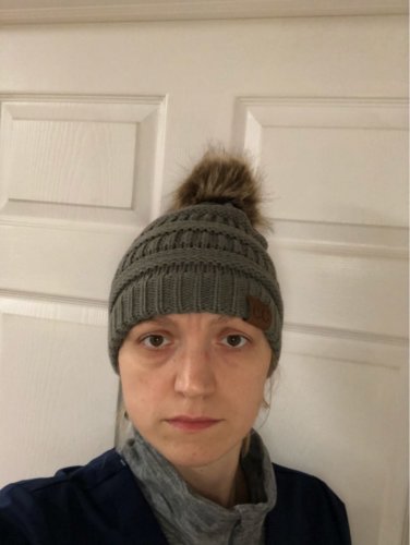 Gorro Premium com Pom Pom photo review